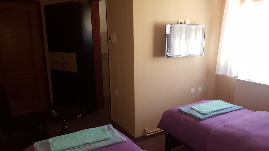 Inn Stefanija Суботица Экстерьер фото